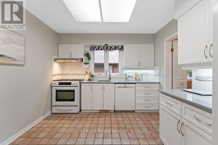 29015991/2684-violet-street/britannia/ottawa/ontario/K2B6X2_10