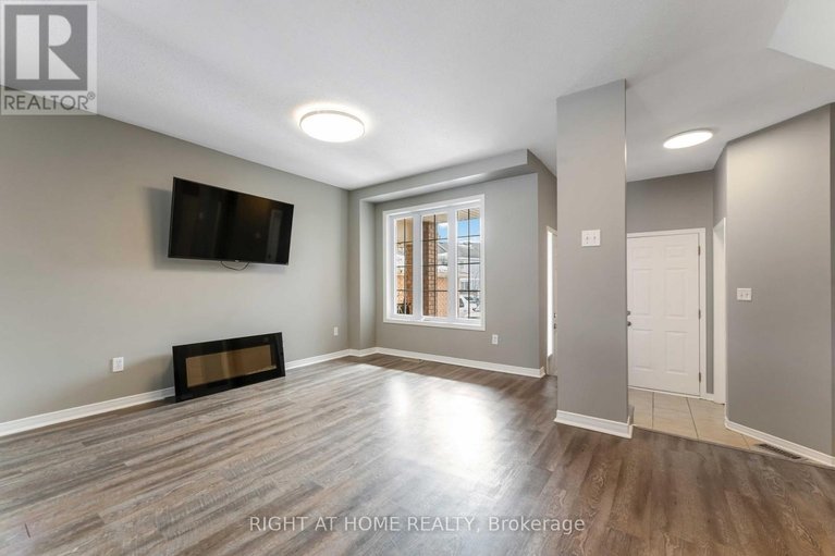 29443377/123-kinross-private/morgans-grantsouth-march/ottawa/ontario/K2K3P9_21