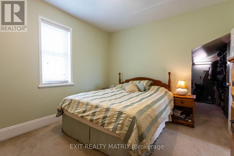 28874939/1467-wade-road/russell-twp/russell/ontario/K4R1E5_24