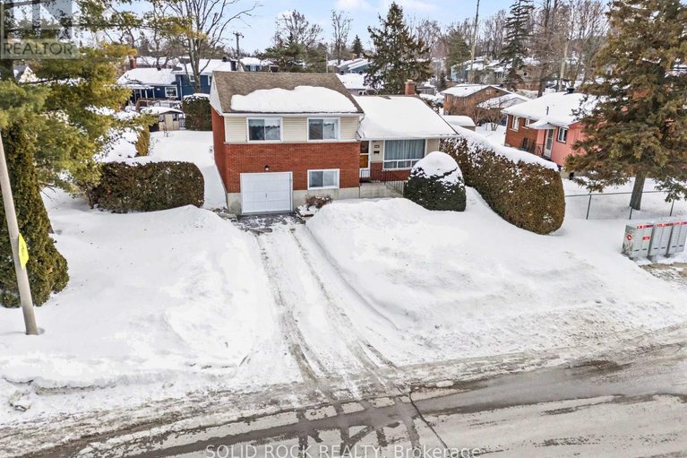 29399475/990-harkness-avenue/riverside-park/ottawa/ontario/K1V6P2_33