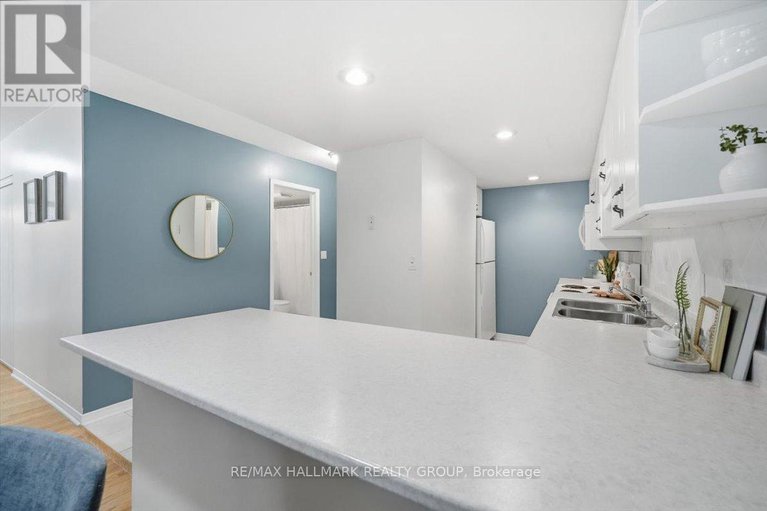 29126396/206-320-centrum-boulevard/bilberry-creekqueenswood-heights/ottawa/ontario/K1E3X9_5