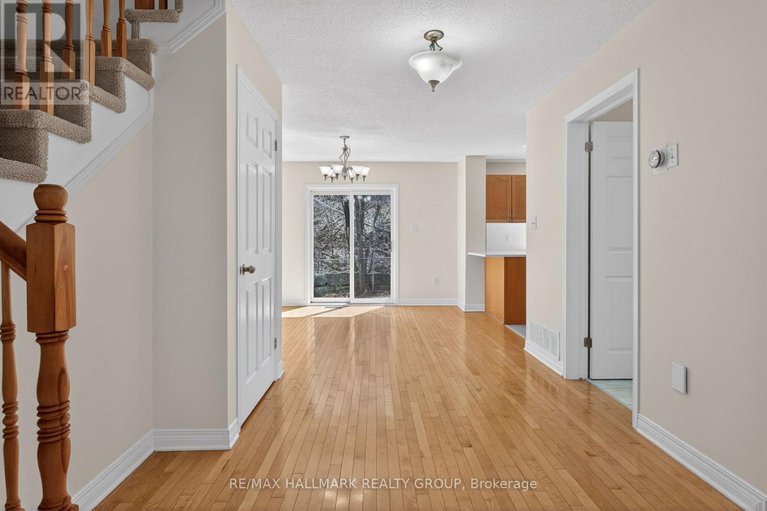 29666463/131-beaumont-avenue/town-of-rockland/clarence-rockland/ontario/K4K1R7_11