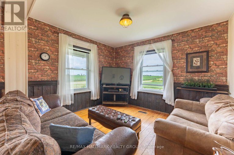 28683667/21580-seven-hills-road/north-glengarry-lochiel-twp/north-glengarry/ontario/K0B1R0_25