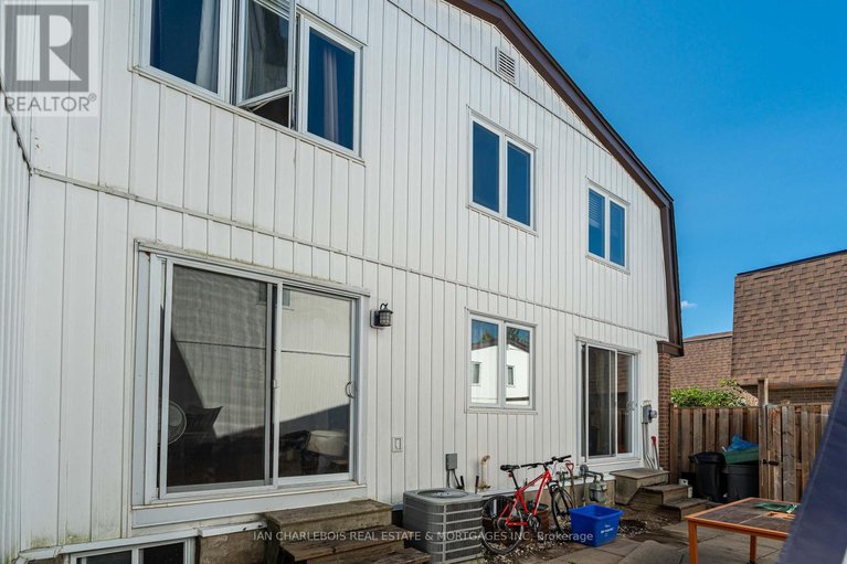 28837595/31-837-eastvale-drive/beaconwood/ottawa/ontario/K1J7T5_19