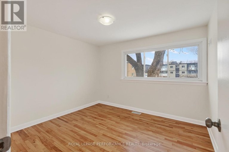 29574553/630-borthwick-avenue/castle-heightsrideau-high/ottawa/ontario/K1K2L9_22