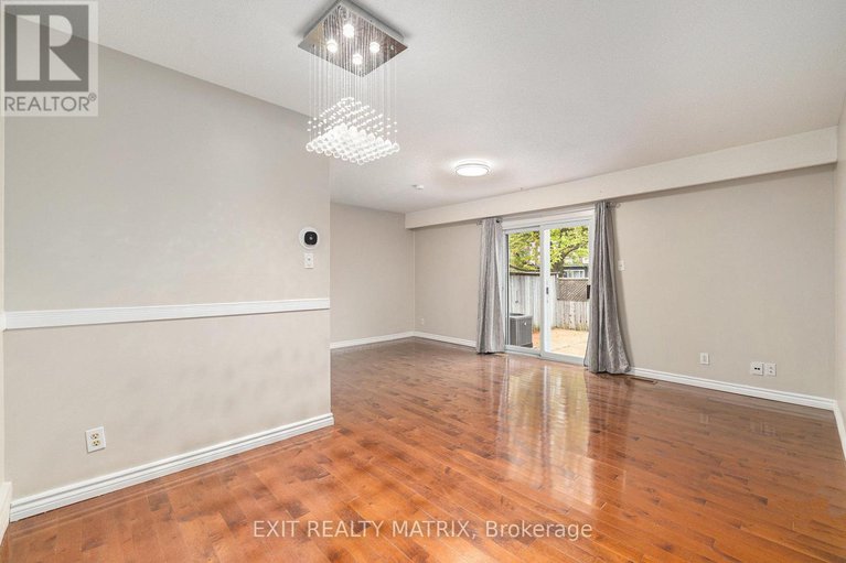 29131271/23-pickford-drive/katimavik/ottawa/ontario/K2L2C1_7