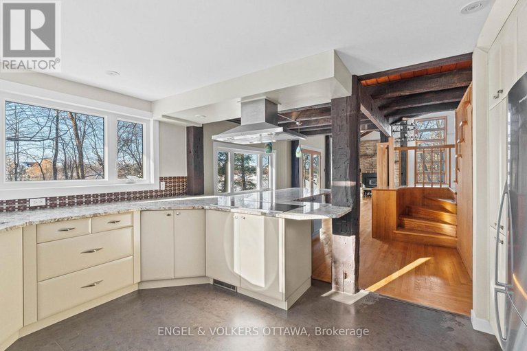 28608885/32-ryeburn-drive/riverside-southgloucester-glen/ottawa/ontario/K1V1H6_17