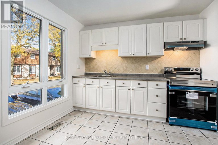 28972961/1757-trappist-lane/convent-glen-south/ottawa/ontario/K1C1X7_5