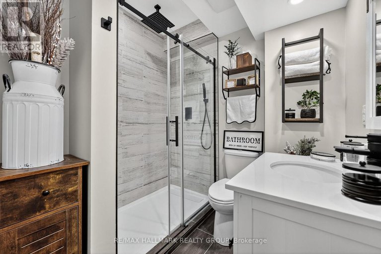 29121149/317-river-landing-avenue/half-moon-bay/ottawa/ontario/K2J3V4_32