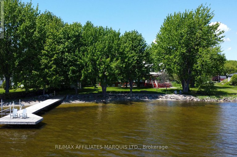 29435969/20562-old-montreal-road/lancaster/south-glengarry/ontario/K0C2C0_6