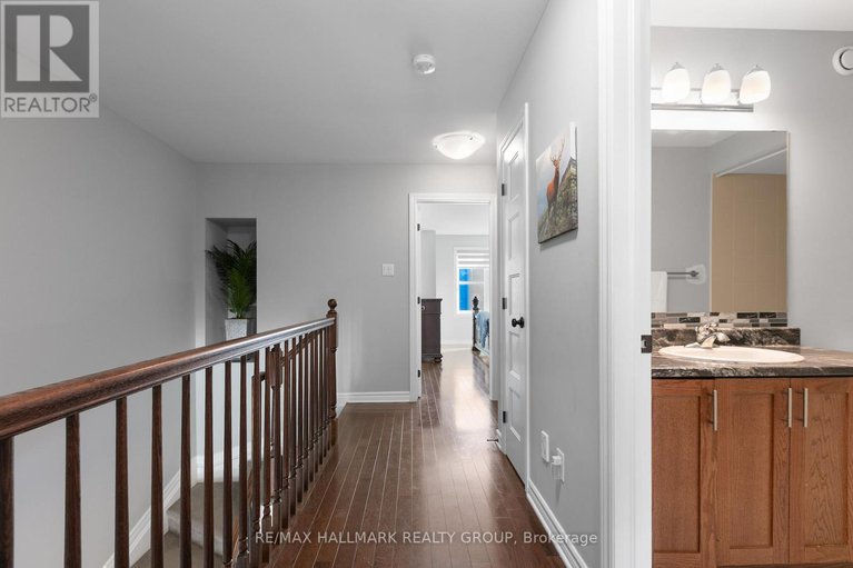 29420686/813-miikana-road/blossom-parkkemp-parkfindlay-creek/ottawa/ontario/K1X0G5_15