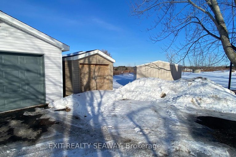 29385962/16825-county-rd-15-road/moose-creek/north-stormont/ontario/K0C1W0_27