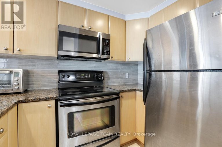 29635217/607-200-besserer-street/sandy-hill/ottawa/ontario/K1N0A7_8