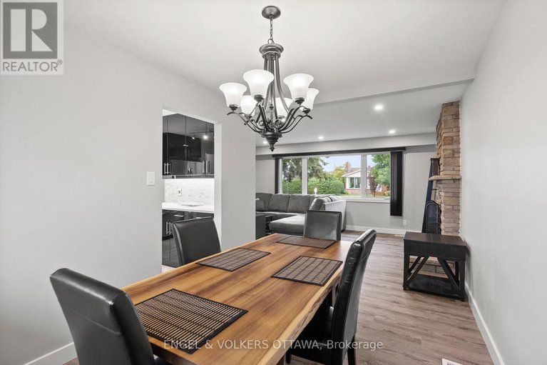 28934380/20-gary-avenue/manordale/ottawa/ontario/K2G3L3_7