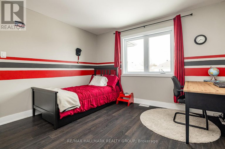 28347410/87-cobblestone-drive/village-of-russell/russell/ontario/K4R0B2_35