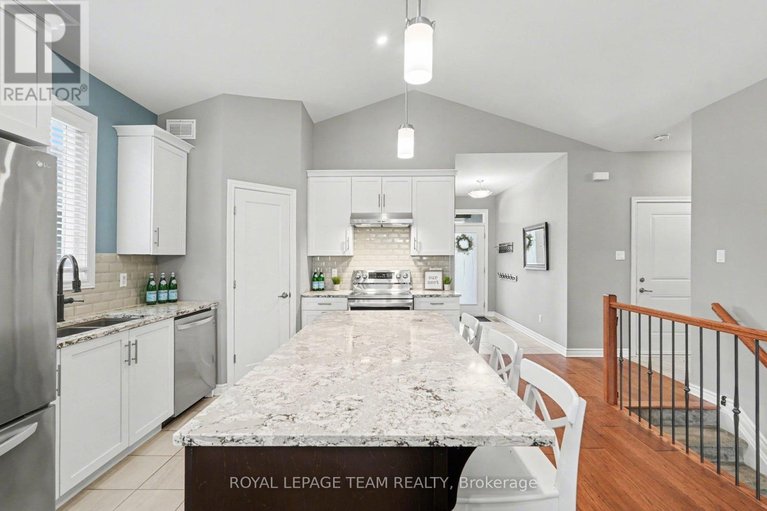 29469696/855-reaume-street/mississippi-mills-ramsay-twp/mississippi-mills/ontario/K0A1A0_3