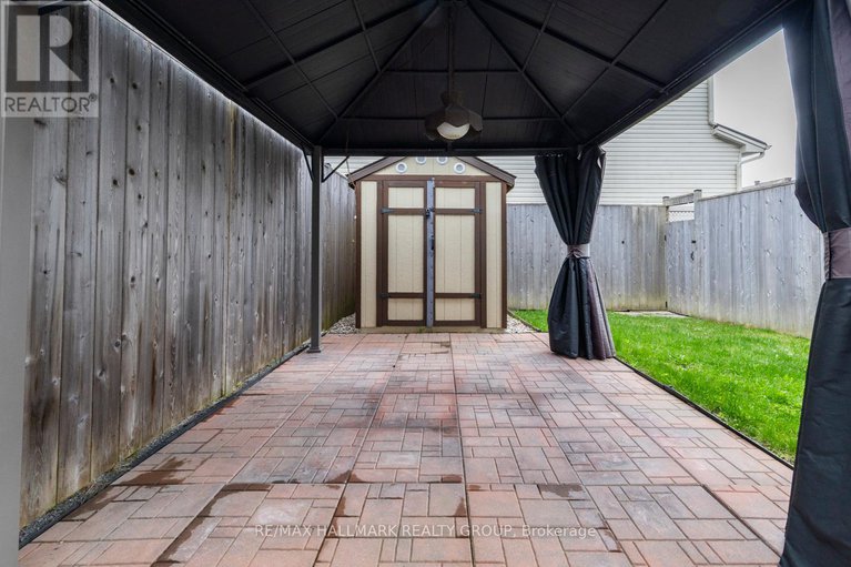 28265778/202-waymark-crescent/bridlewood/ottawa/ontario/K2M0A6_31