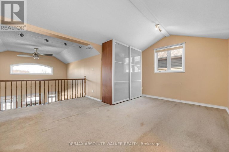 29594614/1024-marconi-avenue/morgans-grantsouth-march/ottawa/ontario/K2W0C8_23