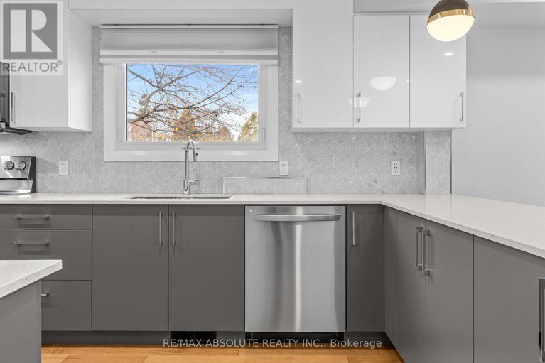 29124696/121-evelyn-avenue/ottawa-east/ottawa/ontario/K1S5K1_16