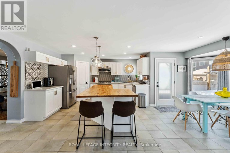 28601009/4-bracewood-way/stonebridge/ottawa/ontario/K2J4Y3_19
