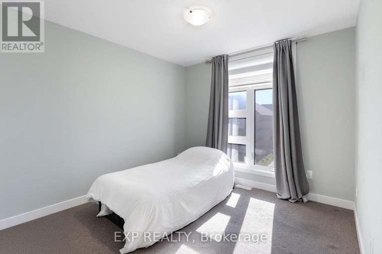 29402072/1053-lunar-glow-crescent/riverside-southgloucester-glen/ottawa/ontario/K4M0J9_24