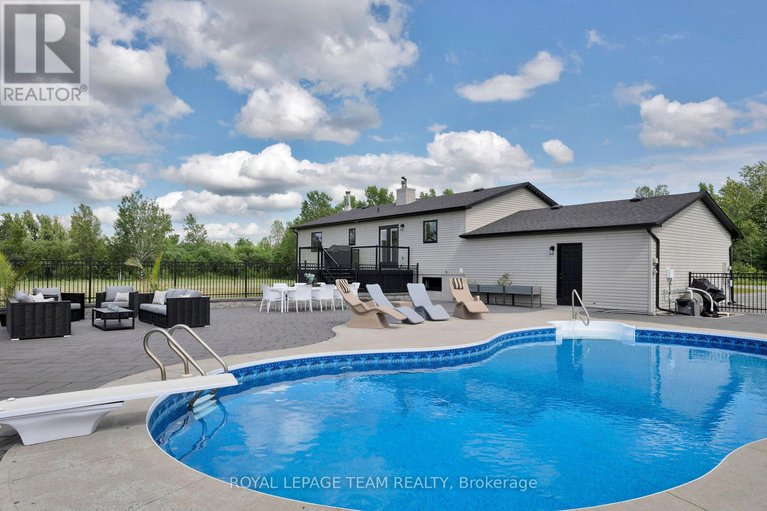 28504851/883-craig-road/north-grenville-twp-kemptville-south/north-grenville/ontario/K0G1S0_3