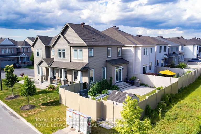 28616419/526-alcor-terrace/half-moon-bay/ottawa/ontario/K2J6N6_40