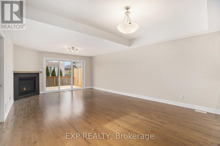 29019443/701-azure-street/russell-twp/russell/ontario/K4R0E5_10