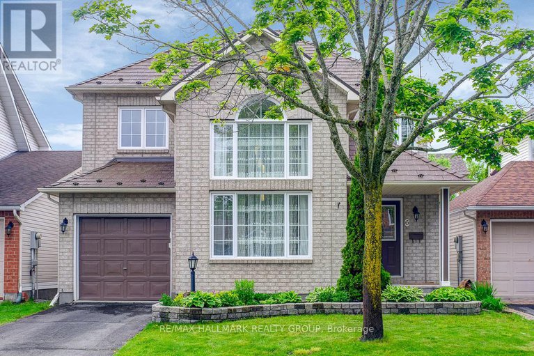 6 Stonepointe Avenue