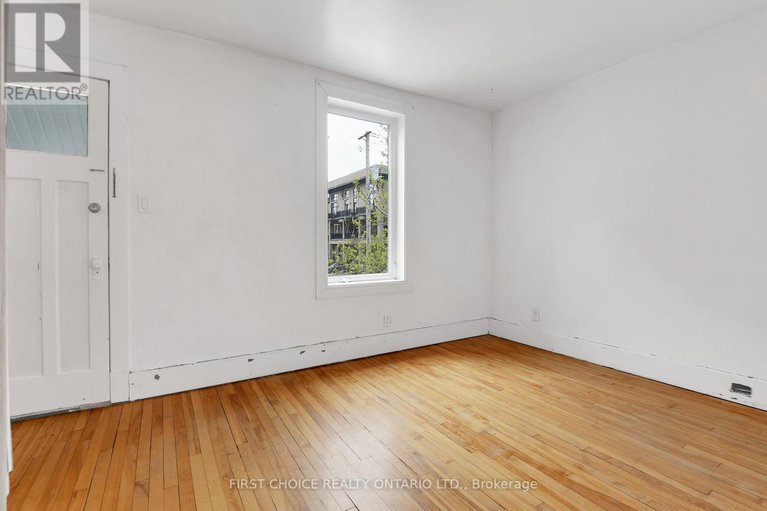 28322285/293-powell-avenue/west-centre-town/ottawa/ontario/K1S2A6_14