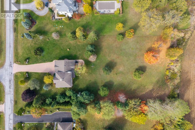 28975993/6-marchbrook-circle/rural-kanata-central/ottawa/ontario/K2W1A1_4