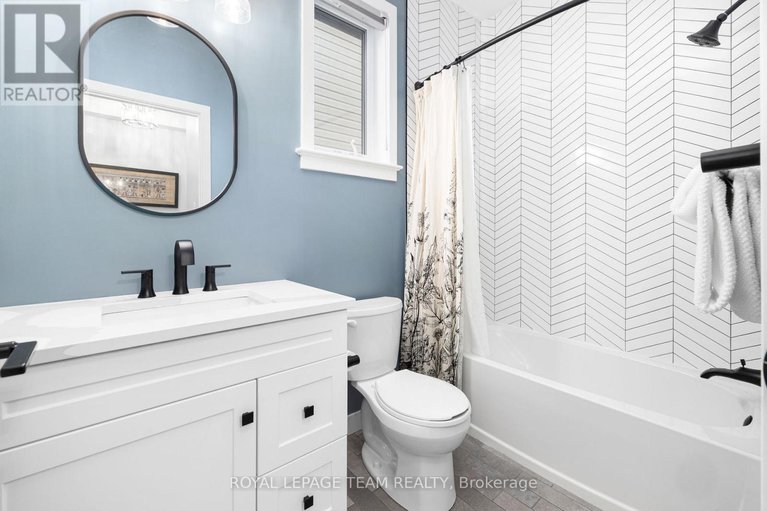 29213953/432-gidran-circle/emerald-meadowstrailwest/ottawa/ontario/K2V0P5_25