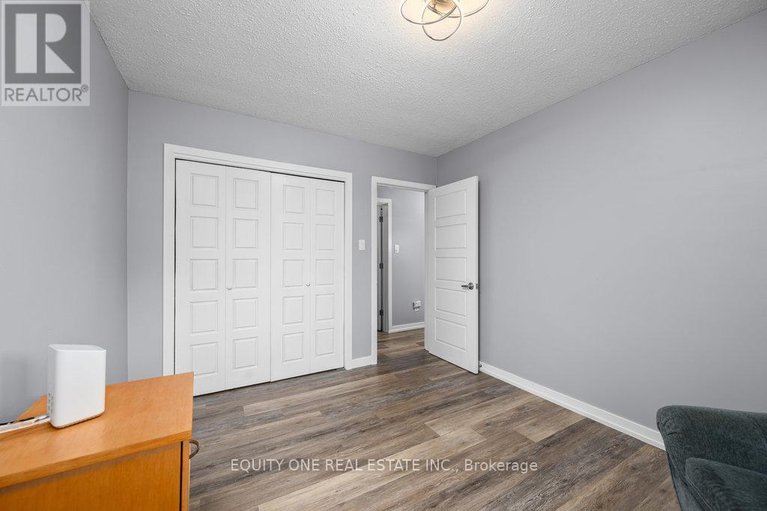 28621655/1041-wiseman-crescent/riverside-park/ottawa/ontario/K1V8J3_23