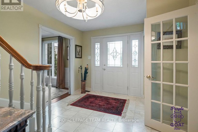 28136010/5-erinlea-court/pineglencountry-place/ottawa/ontario/K2E7C8_6