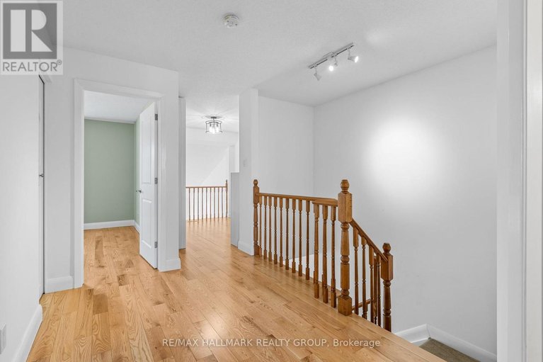 29546606/988-lucille-way/notting-hillsummerside/ottawa/ontario/K4A4J2_21