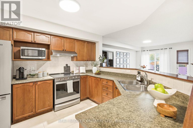 29019849/281-freedom-private/riverview-park/ottawa/ontario/K1G6W3_6
