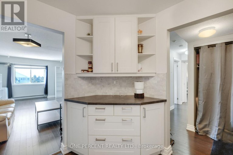 29376379/303-270-lorry-greenberg-drive/hunt-club-parkgreenboro/ottawa/ontario/K1T3K2_18