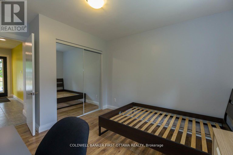 28212872/34-westwood-drive/meadowlandscrestview/ottawa/ontario/K2G2X1_31