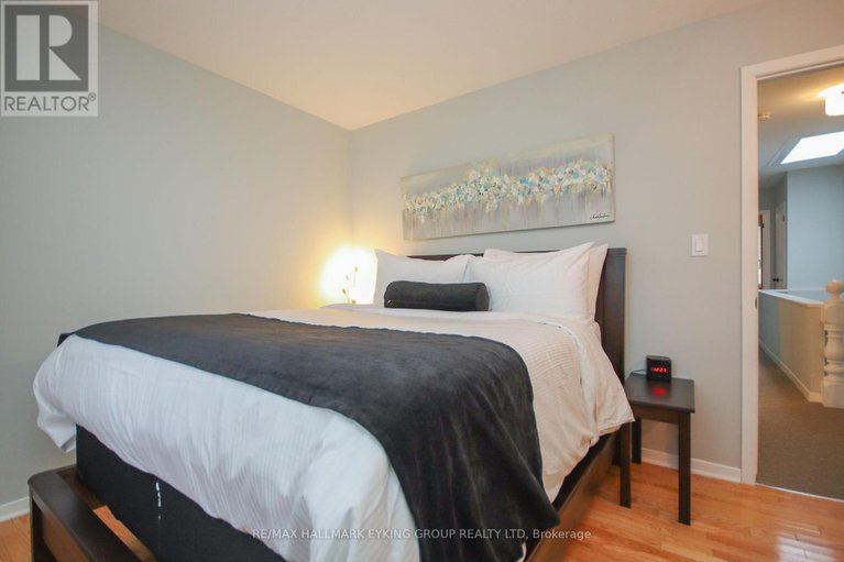 28220496/239-york-street/lower-town/ottawa/ontario/K1N5T9_43