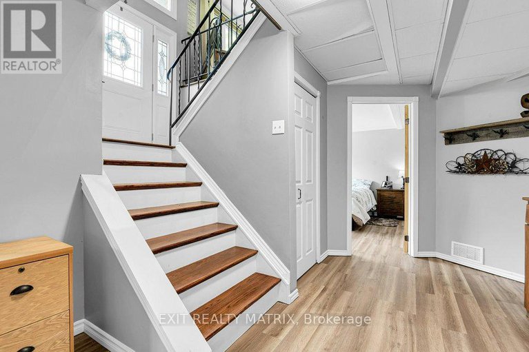 28424099/8296-corlyon-street/metcalfe/ottawa/ontario/K0A2P0_20