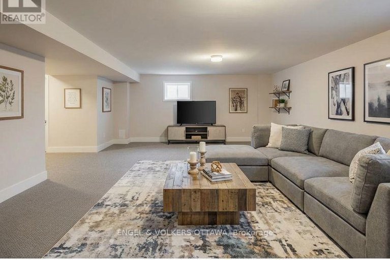 29671644/660-terrier-circle-s/goulbourn-twp-from-franktown-rdsouth-to-rideau/ottawa/ontario/K0A2Z0_22