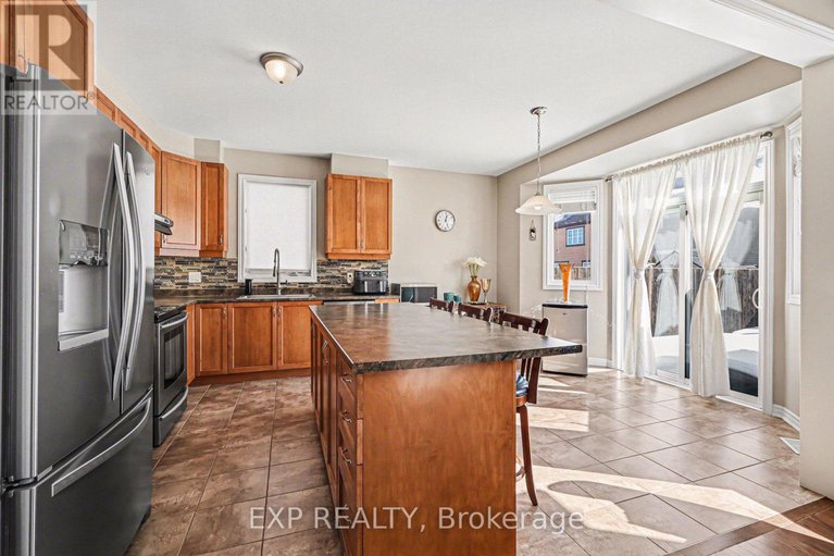 29397812/90-switch-grass-crescent/half-moon-bay/ottawa/ontario/K2J5Z3_11