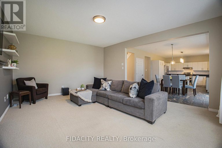 28251361/151-antler-court/mississippi-mills-ramsay-twp/mississippi-mills/ontario/K0A1A0_12