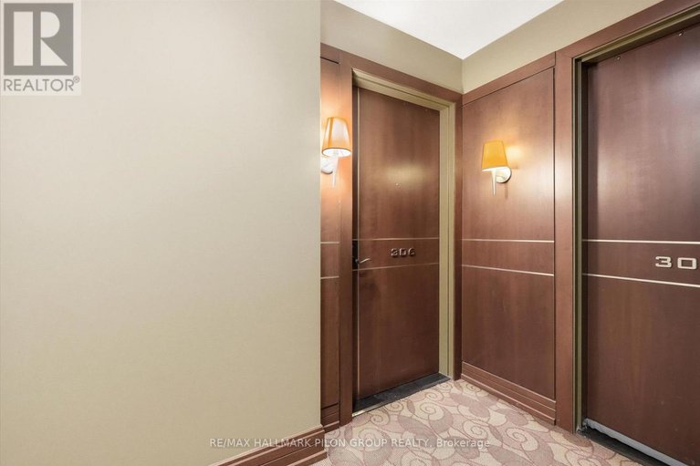 29398447/306-320-mcleod-street/ottawa-centre/ottawa/ontario/K2P1A3_16