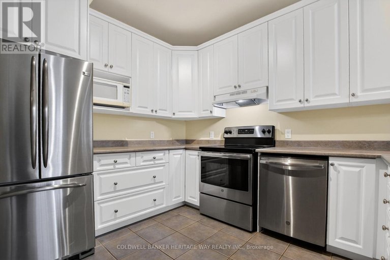 29616835/280-sarah-street/carleton-place/carleton-place/ontario/K7C2Y6_11