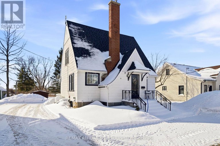 29365860/14-spring-street/maxville/north-glengarry/ontario/K0C1T0_3