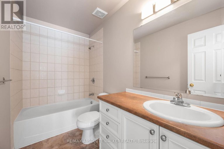 28707835/124-forestcrest-street/chapel-hill/ottawa/ontario/K1C7R3_31