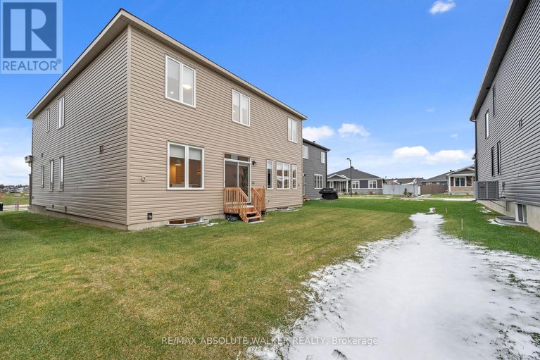 29118670/2055-wanderer-avenue/mahogany-community/ottawa/ontario/K4M0W9_42