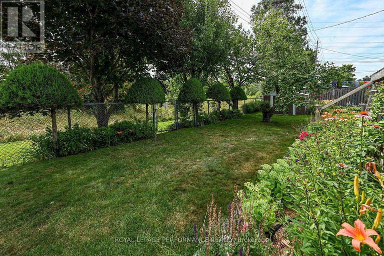 28652645/3025-linton-road/riverside-park-south/ottawa/ontario/K1V8H1_49