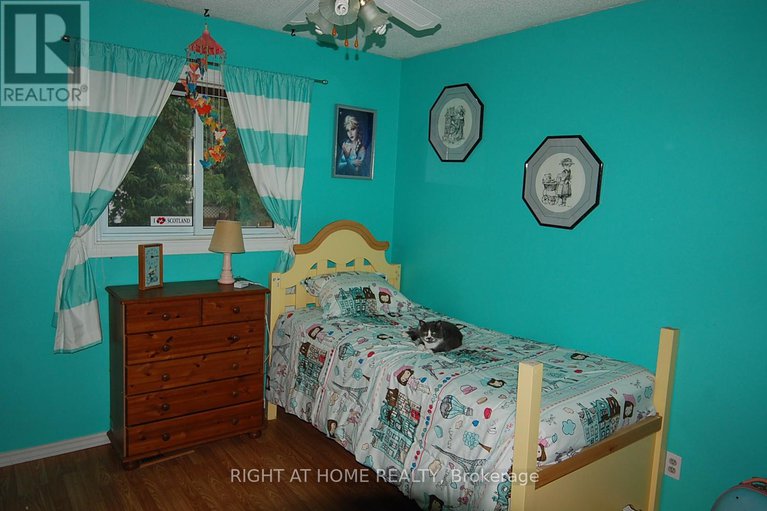28833759/490-dalrymple-drive/town-of-rockland/clarence-rockland/ontario/K4K1G7_13